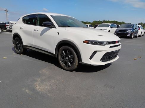 New 2025 Dodge Hornet GT w/ GT Blacktop Package image 3