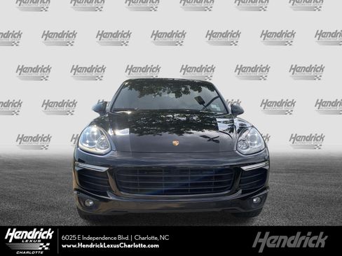 Used 2018 Porsche Cayenne Platinum Edition AWD/4WD image 1