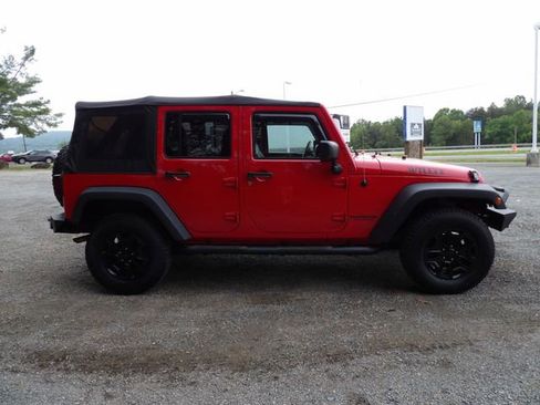 Used 2015 Jeep Wrangler Unlimited Sport AWD/4WD image 5