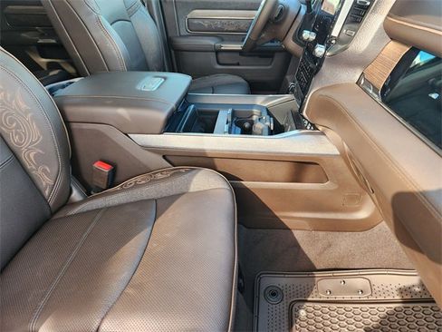 New 2026 RAM 2500 Limited image 10