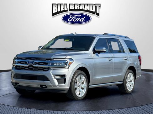 Used 2024 Ford Expedition Platinum AWD/4WD image 7