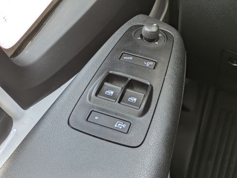 Used 2025 RAM ProMaster 2500 w/ Convenience Group FWD image 19