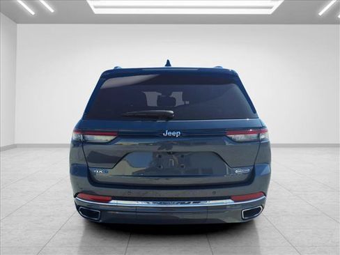 Used 2022 Jeep Grand Cherokee Overland AWD/4WD image 9