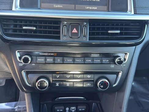 Used 2019 Kia Optima LX image 32