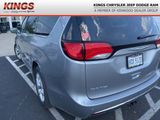 Certified 2017 Chrysler Pacifica Touring-L image 4