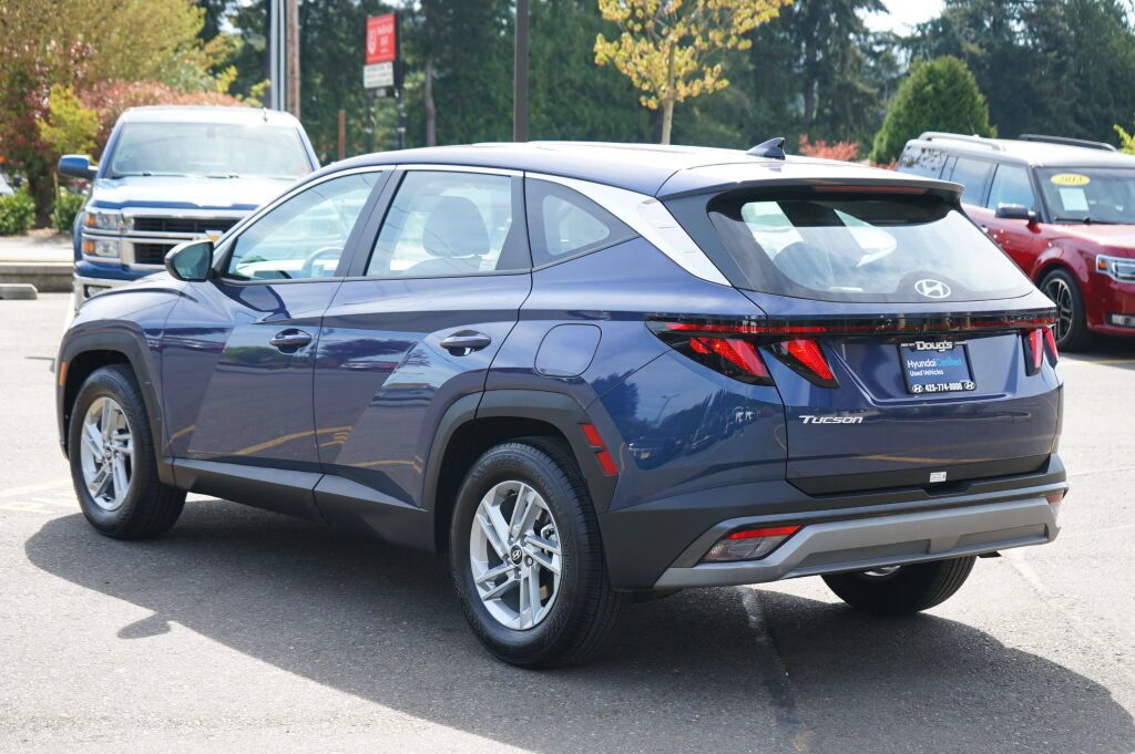 Certified 2025 Hyundai Tucson SE FWD image 9