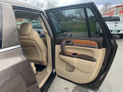 Used 2012 Buick Enclave Premium image 38
