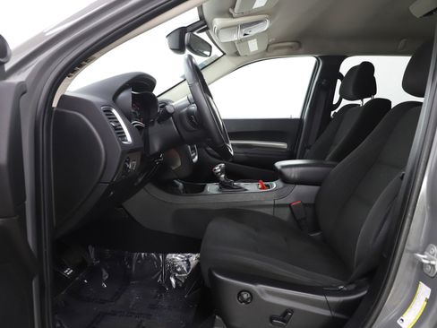 Used 2020 Dodge Durango SXT image 21