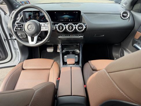 Used 2021 Mercedes-Benz GLA 250 4MATIC image 16