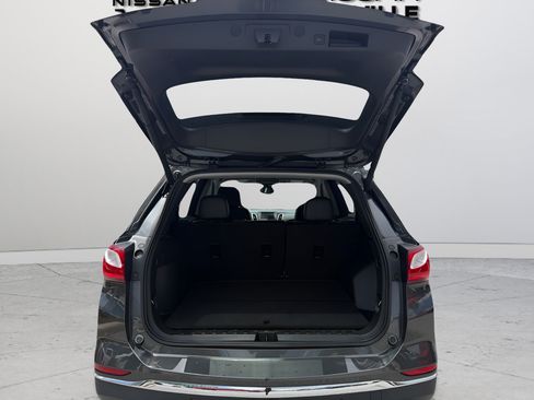 Used 2021 Chevrolet Equinox LT FWD image 12