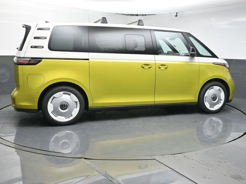 New 2025 Volkswagen ID. Buzz 1st Edition image 8