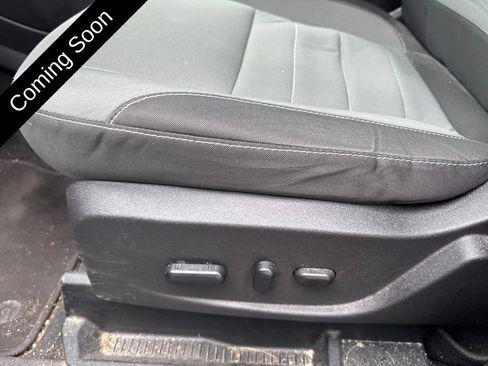 Used 2016 Ford Escape SE w/ Equipment Group 201A FWD image 9