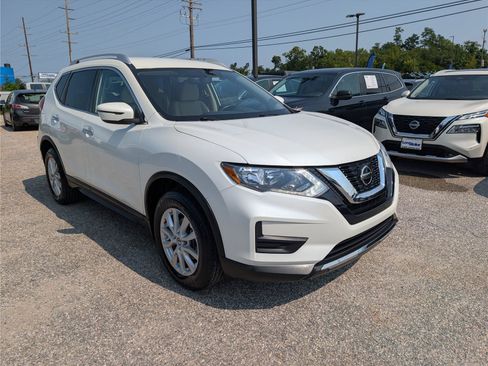 Used 2018 Nissan Rogue SV AWD/4WD image 7