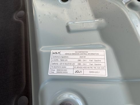 Used 2025 Kia K4 LXS FWD image 14
