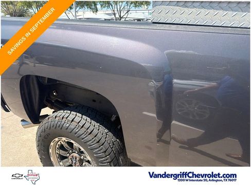 Used 2010 Chevrolet Silverado 2500 LTZ w/ Convenience Package AWD/4WD image 9