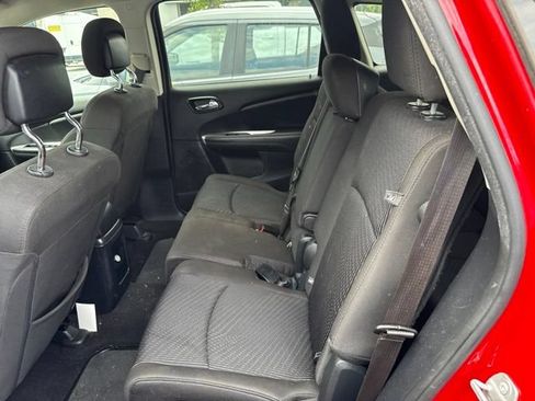 Used 2017 Dodge Journey SE w/ Flexible Seating Group FWD image 5