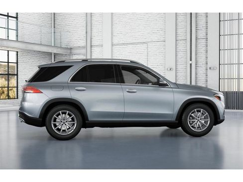Used 2024 Mercedes-Benz GLE 350 4MATIC image 17