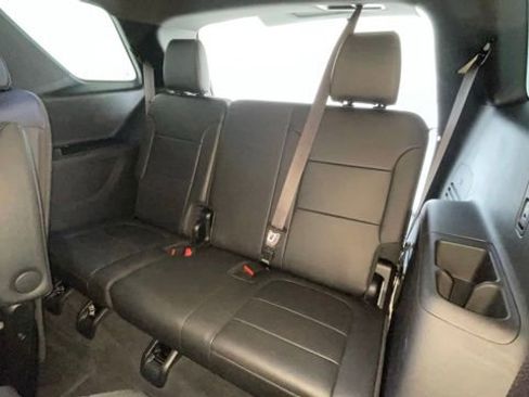 Used 2024 Chevrolet Traverse High Country image 48