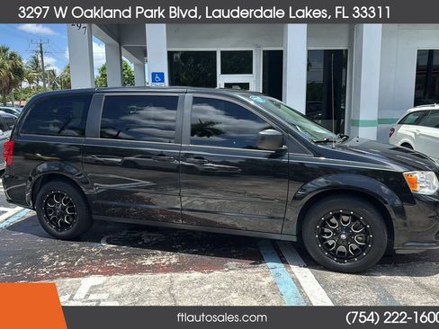 Used 2016 Dodge Grand Caravan SE w/ Quick Order Package 29E SE image 11