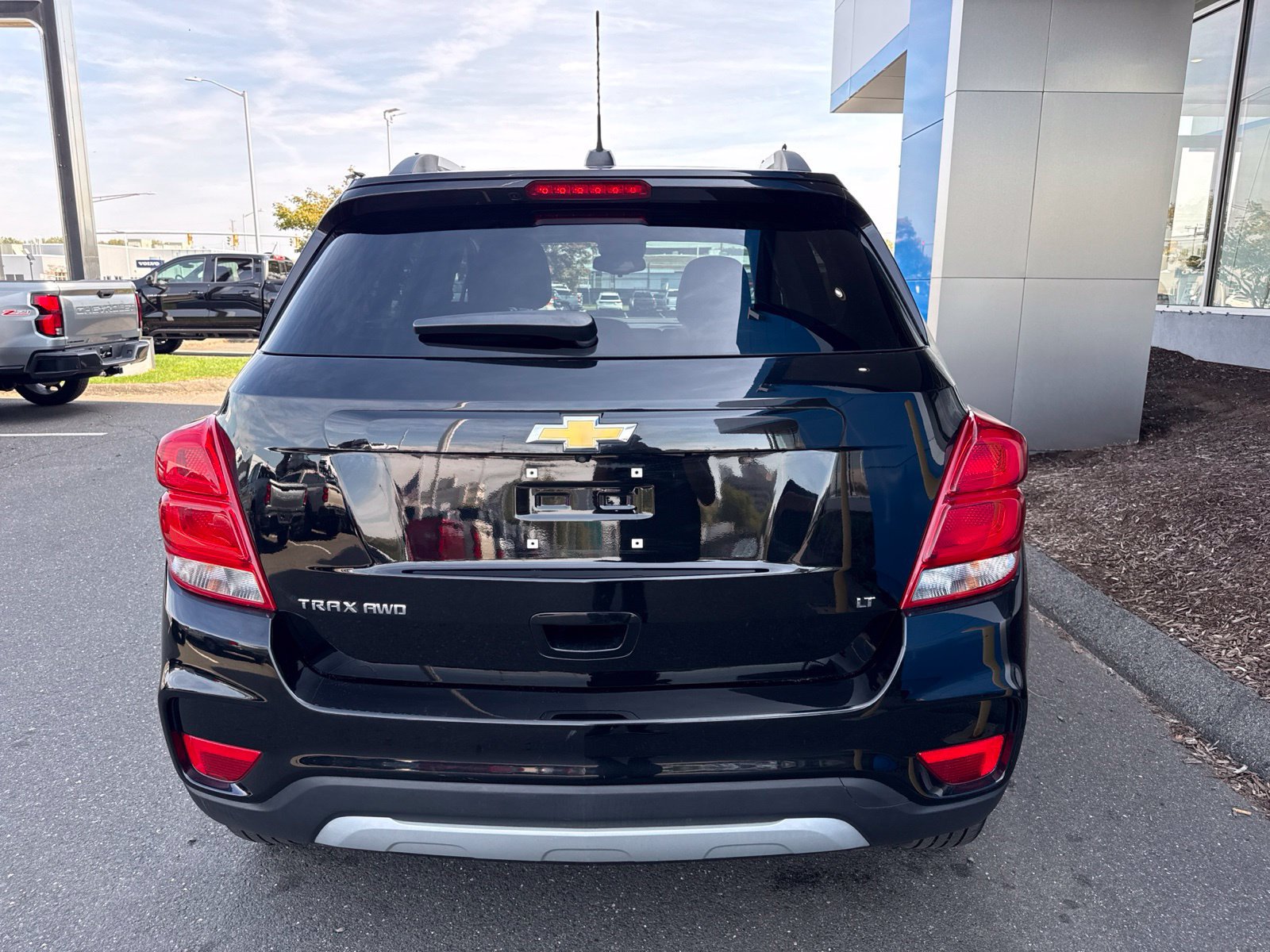 Used 2020 Chevrolet Trax LT w/ LT Convenience Package AWD/4WD image 7