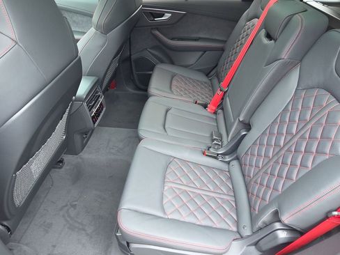 New 2026 Audi SQ7 Prestige AWD/4WD image 7