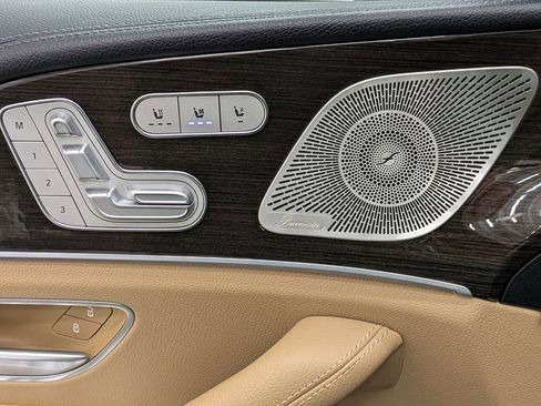 Used 2024 Mercedes-Benz GLS 450 4MATIC image 10