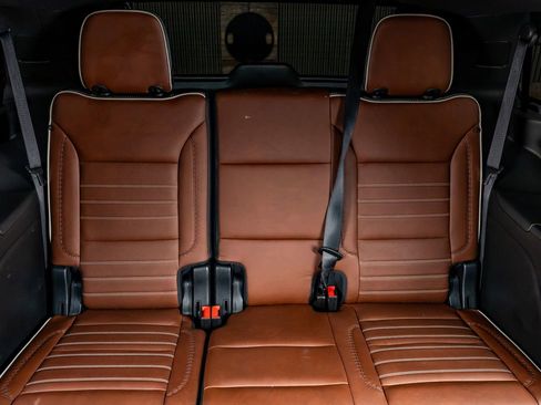 Used 2023 GMC Yukon Denali Ultimate w/ LPO, Floor Liner Package image 35