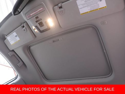 Used 2023 Toyota Sienna XLE FWD image 15