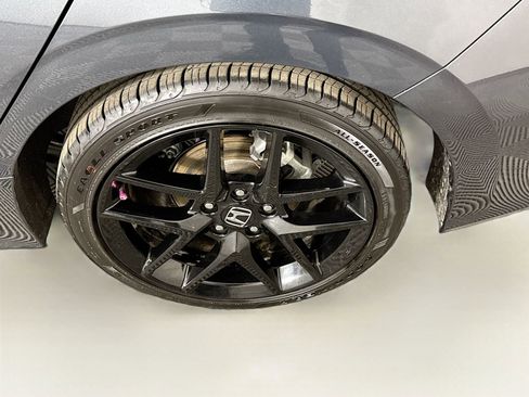 Used 2025 Honda Civic Sport image 22