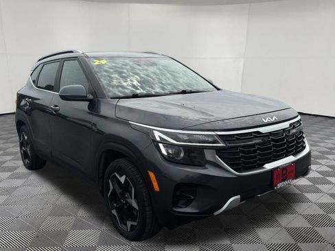 Used 2024 Kia Seltos EX AWD/4WD image 8