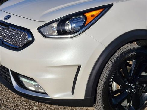 Used 2019 Kia Niro S Touring image 8