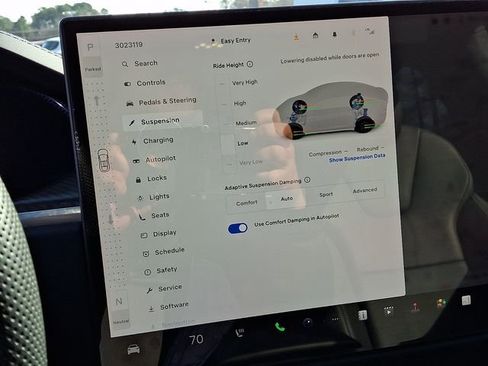 Used 2022 Tesla Model X Plaid image 30