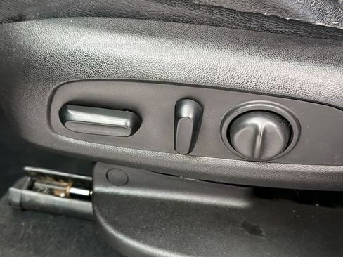 Used 2018 Chevrolet Equinox LT image 21