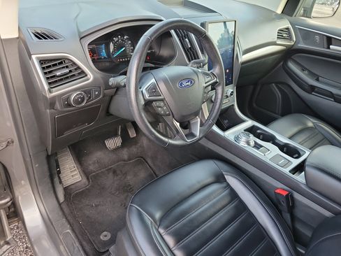 Used 2023 Ford Edge SEL AWD/4WD image 3