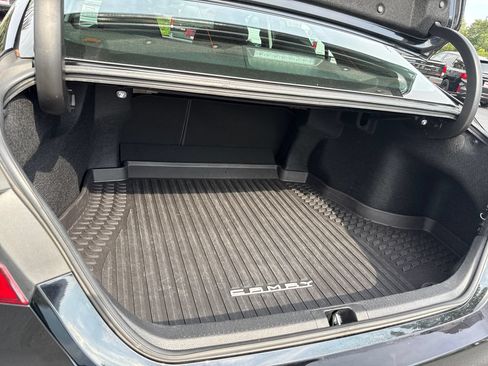 Used 2018 Toyota Camry LE FWD image 37