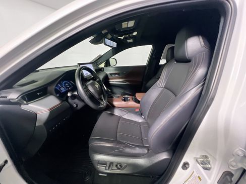 Used 2023 Toyota Venza Limited AWD/4WD image 14