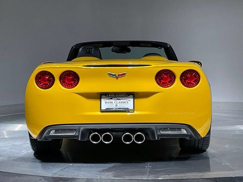 Used 2005 Chevrolet Corvette Convertible w/ Preferred Equipment Group RWD image 8