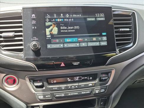 Used 2022 Honda Pilot Sport image 14