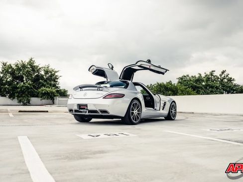 Used 2011 Mercedes-Benz SLS AMG Coupe image 86