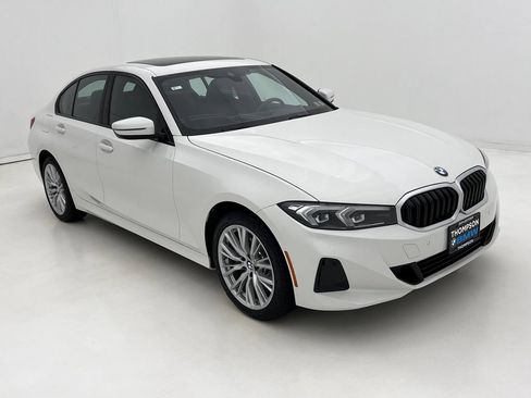 Certified 2023 BMW 330i xDrive Sedan w/ Convenience Package AWD/4WD image 2