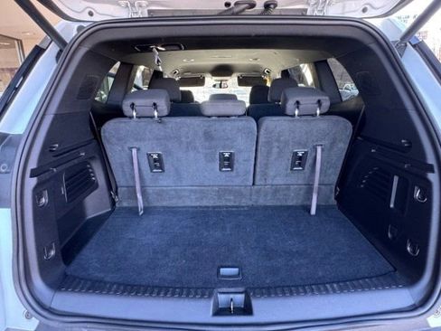 Used 2025 GMC Acadia Elevation AWD/4WD image 32