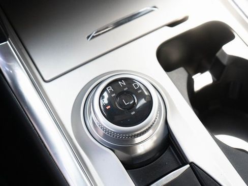 Used 2022 Ford Explorer XLT w/ Equipment Group 202A image 28