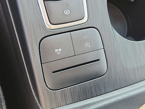 Used 2022 Ford Escape SEL w/ Technology Package AWD/4WD image 25