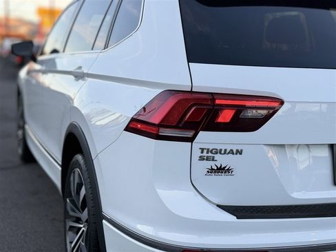 Used 2020 Volkswagen Tiguan SEL Premium R-Line image 11