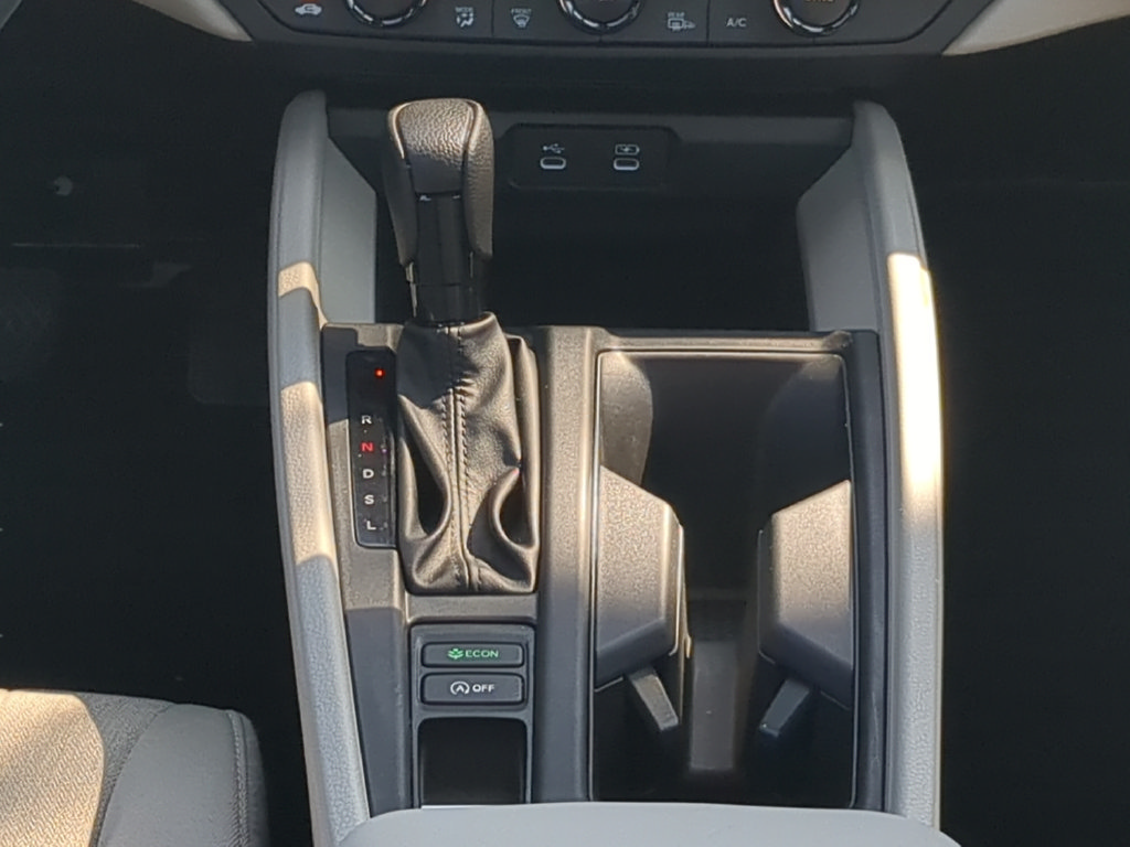 Used 2025 Honda Accord SE image 17