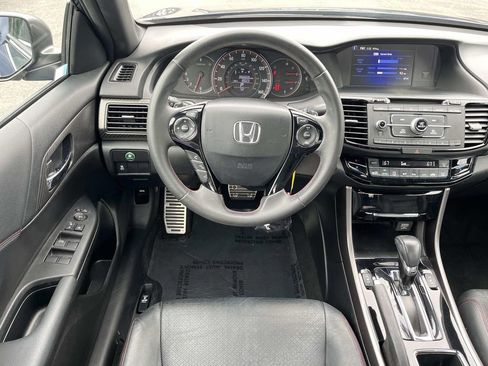 Used 2017 Honda Accord Sport Special Edition image 12