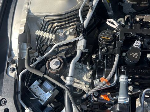 Used 2018 Honda Accord LX image 42