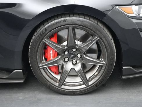 Certified 2021 Ford Mustang Shelby GT500 w/ Carbon Fiber Track Pack RWD image 20