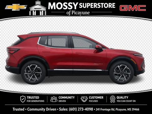 Used 2025 Chevrolet Equinox EV LT FWD image 9