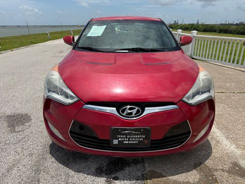 Used 2013 Hyundai Veloster RE:MIX Edition FWD image 24